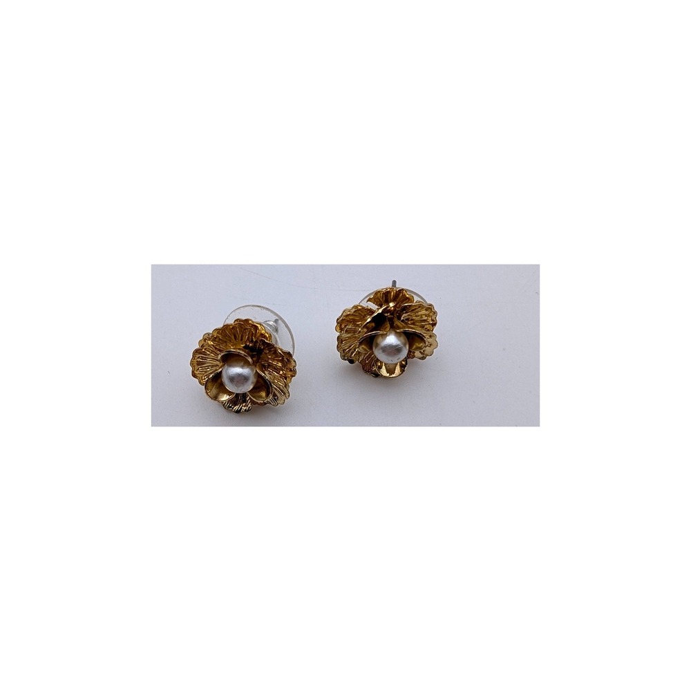 Gold Tone Floral Faux Pearl Stud Earrings Textured Ruffled Petal Flower Post